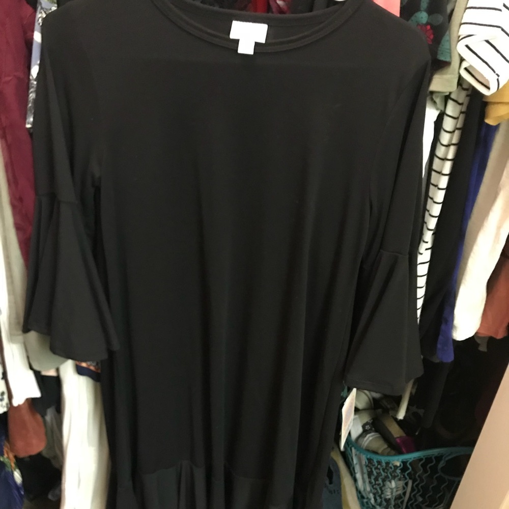 Xs Lularoe Solid Black Maurine NWT